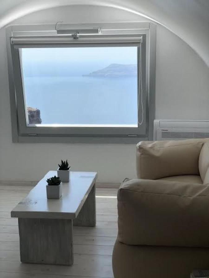 Iliovasilema 4* Imerovigli (Santorini)